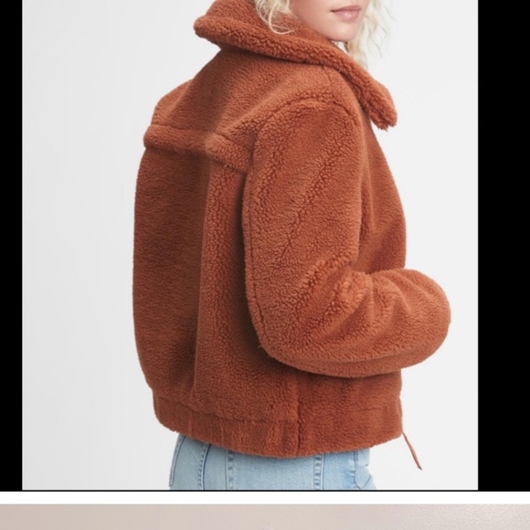 GAP Sherpa Jacket - Picture 2 of 9